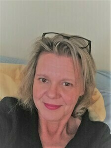 Rebecca Le Calvez Tours, Professionnel indépendant